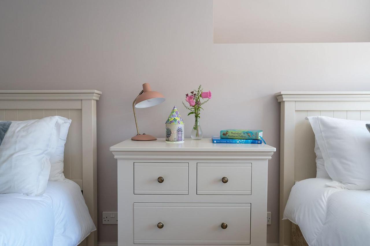 Bistro Lotte Bed & Breakfast Frome Bagian luar foto